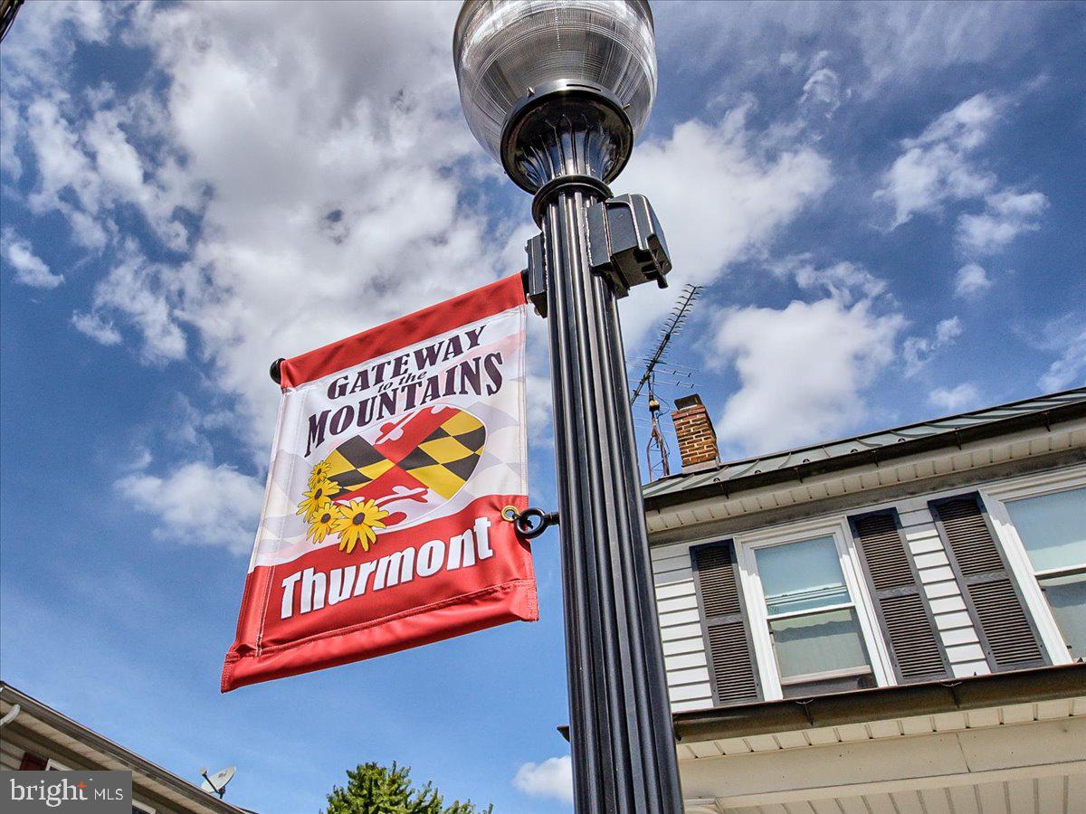 CREEKSIDE - Residential