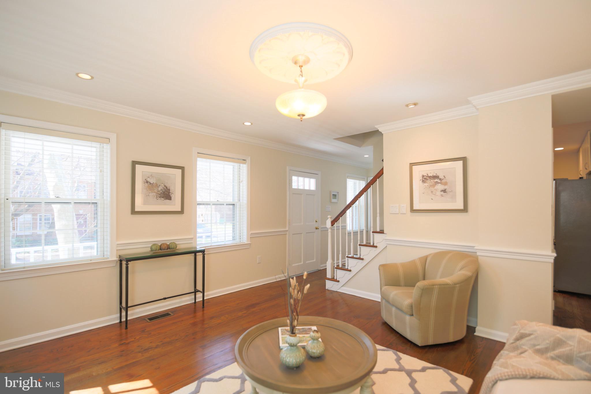 BURGES SQUARE - Residential