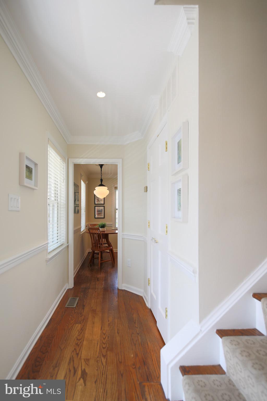 BURGES SQUARE - Residential