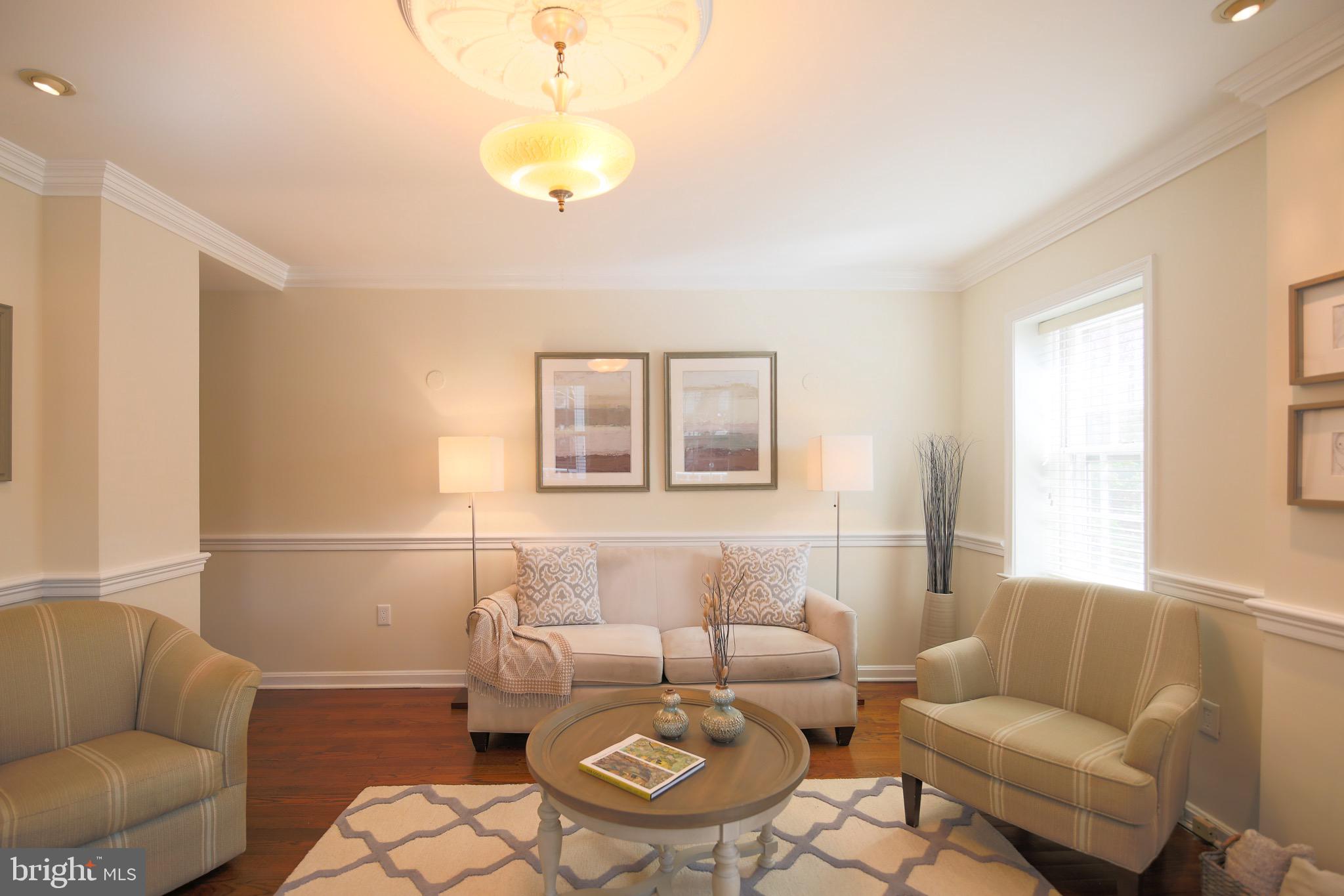 BURGES SQUARE - Residential