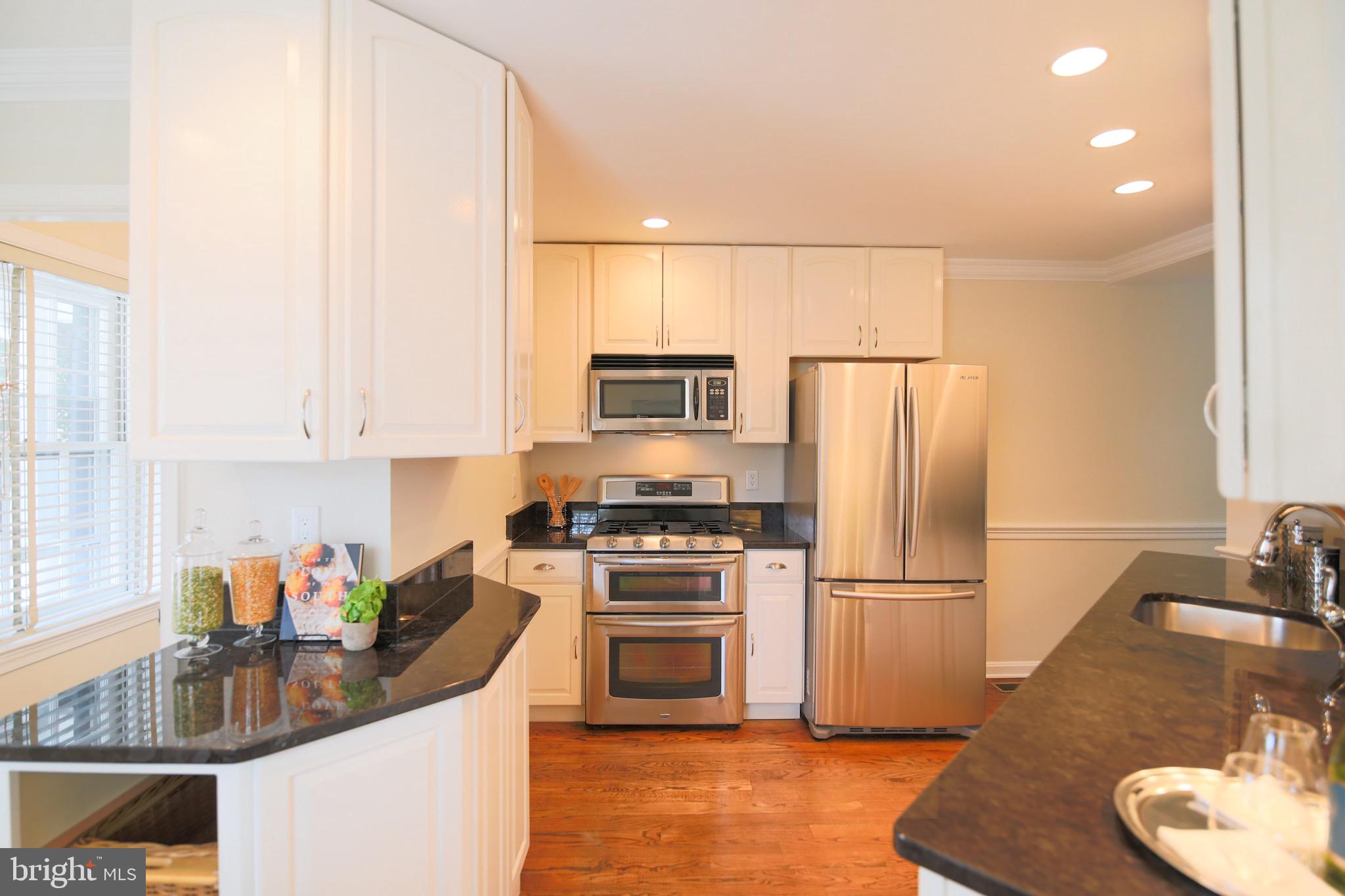 BURGES SQUARE - Residential