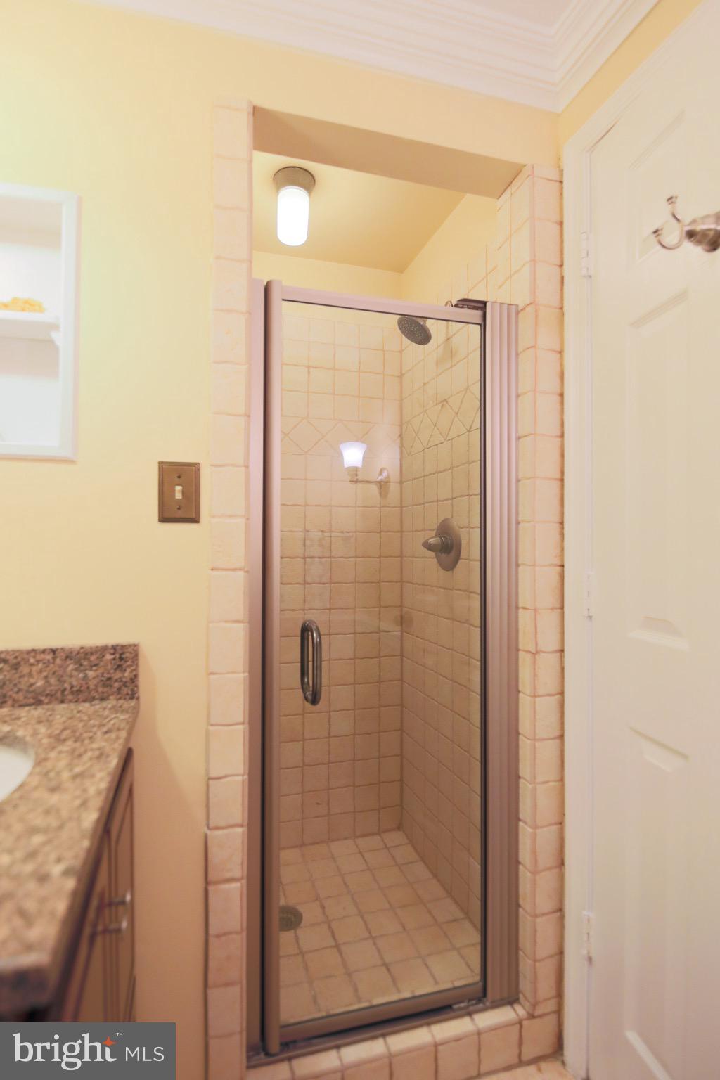 BURGES SQUARE - Residential