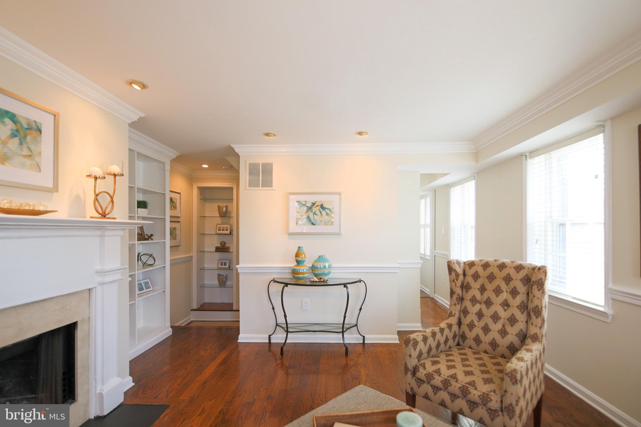 BURGES SQUARE - Residential