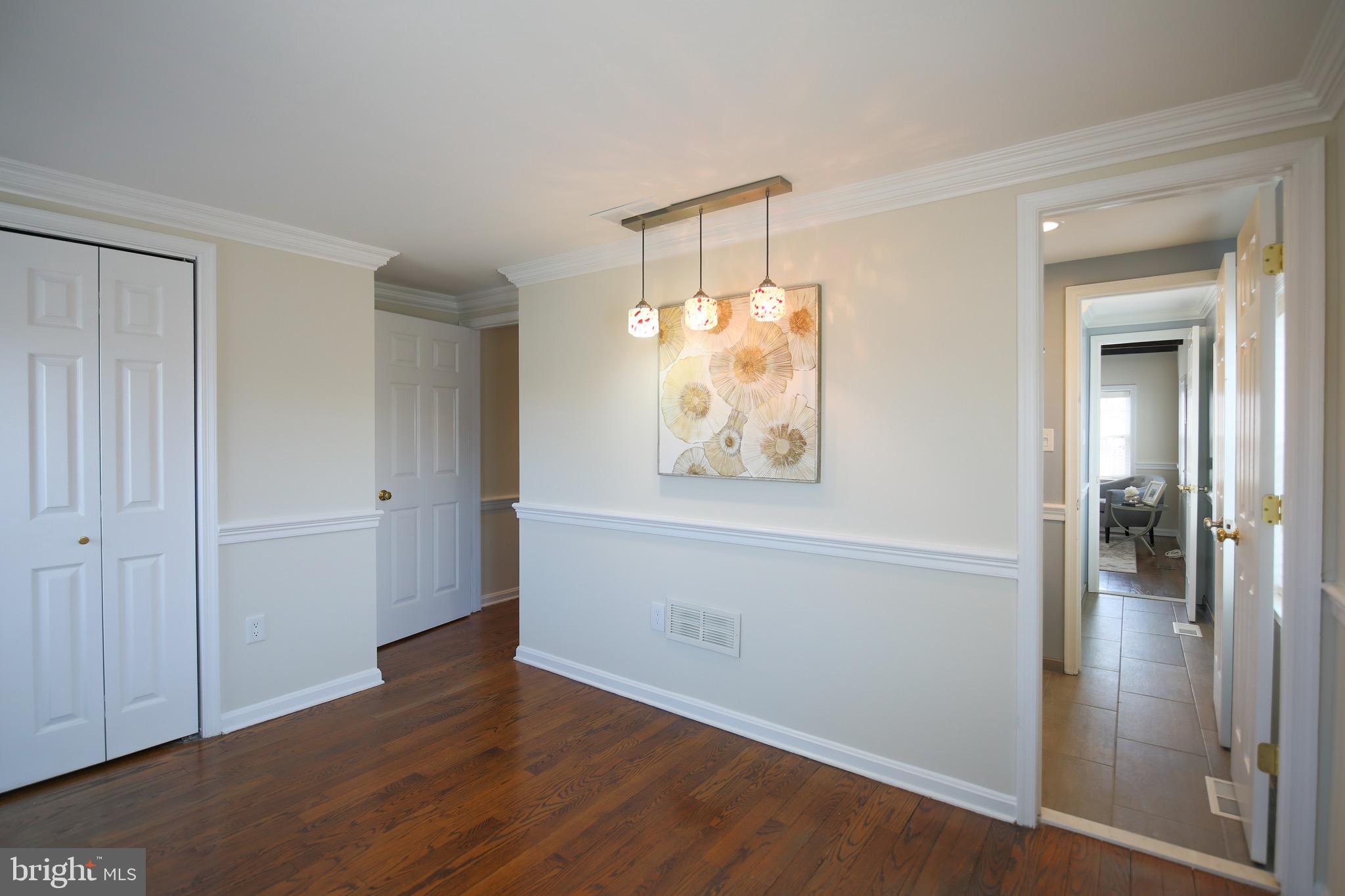 BURGES SQUARE - Residential