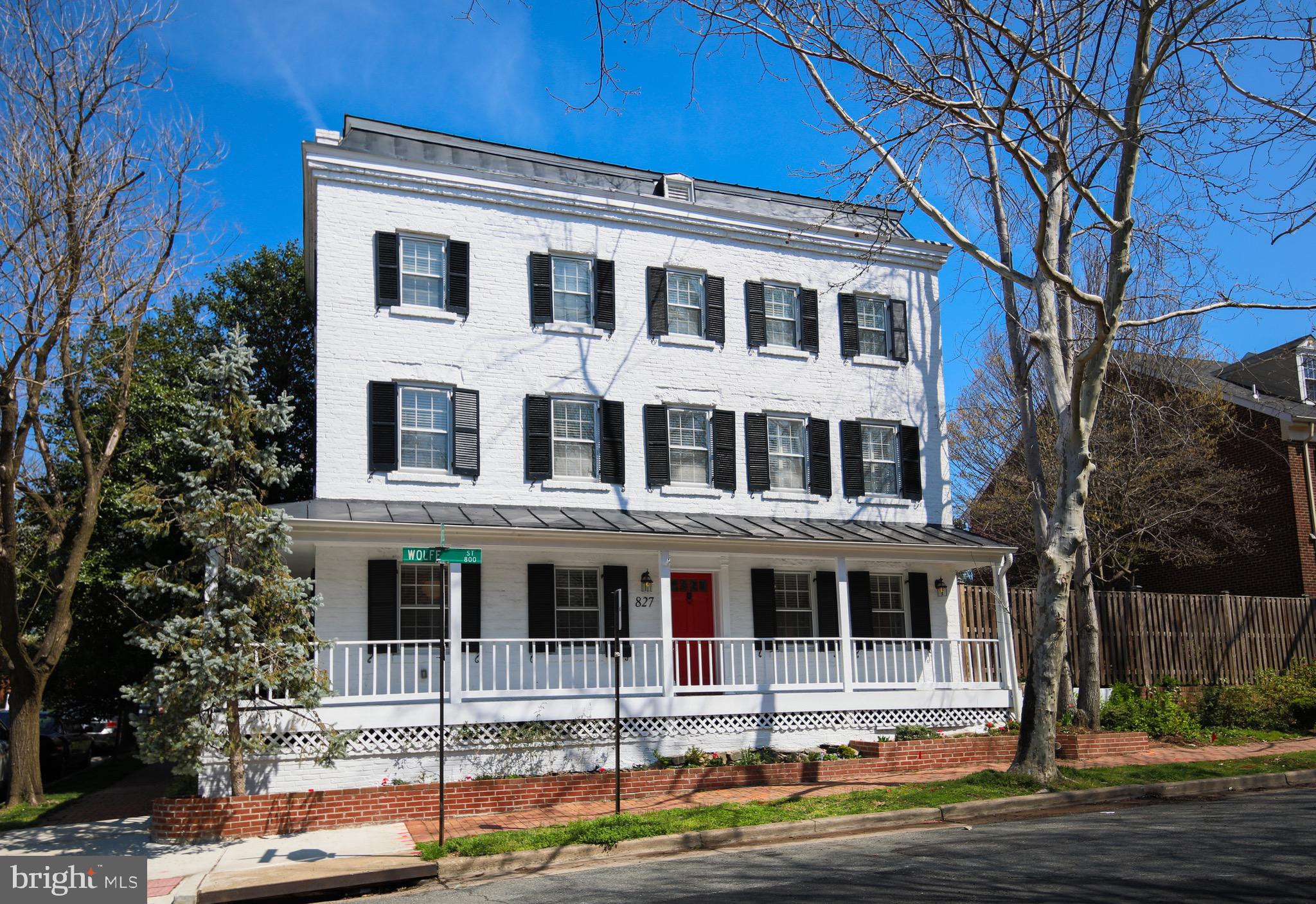 BURGES SQUARE - Residential