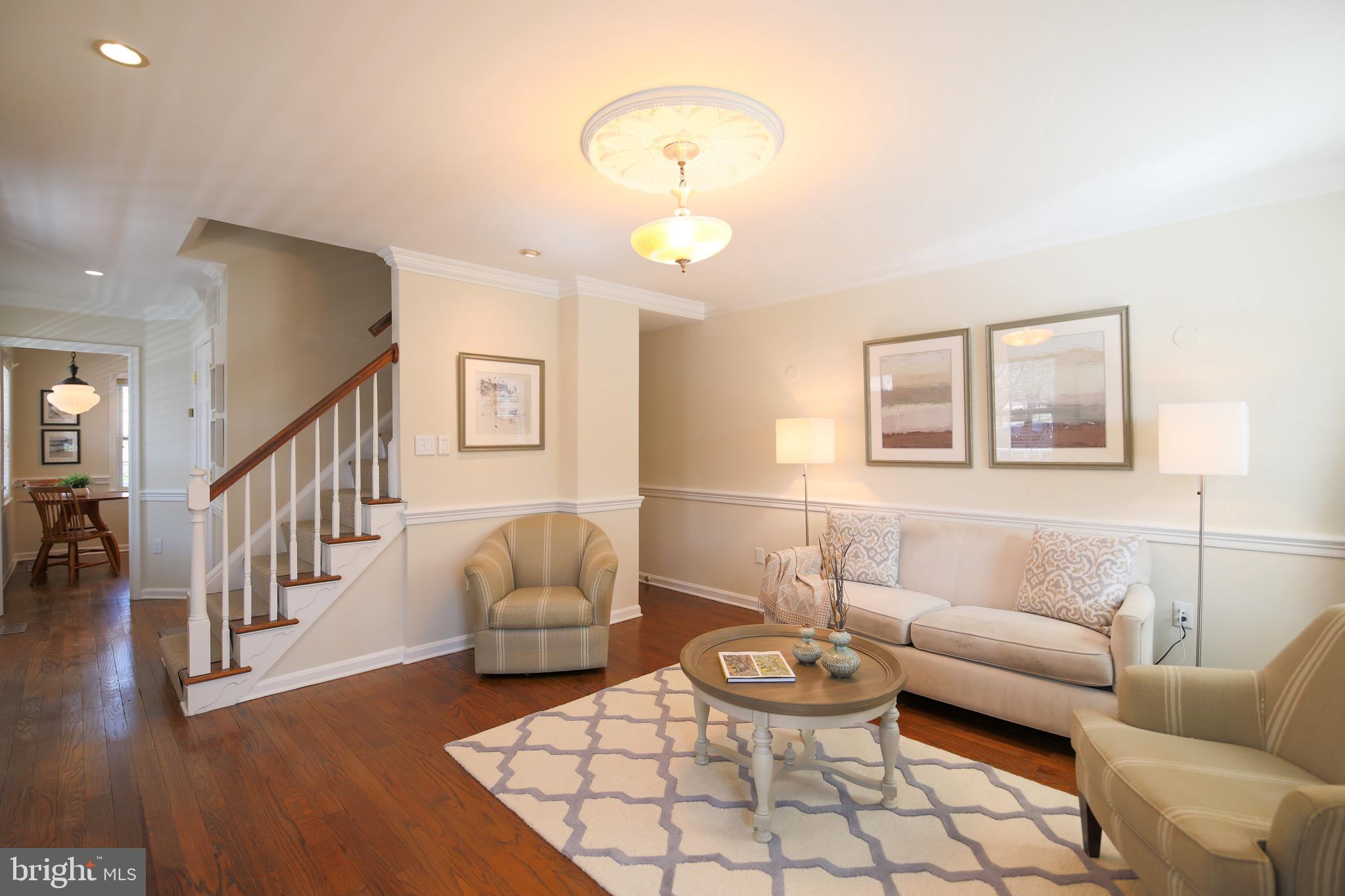 BURGES SQUARE - Residential