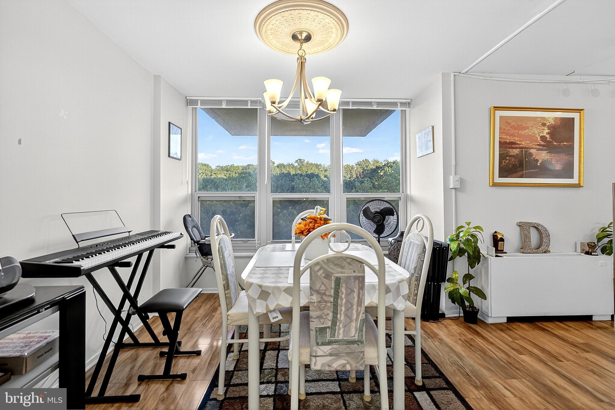 WYNNEFIELD HEIGHTS - Residential