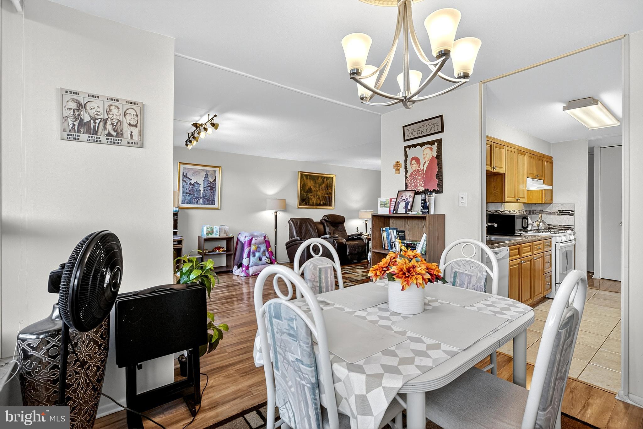 WYNNEFIELD HEIGHTS - Residential