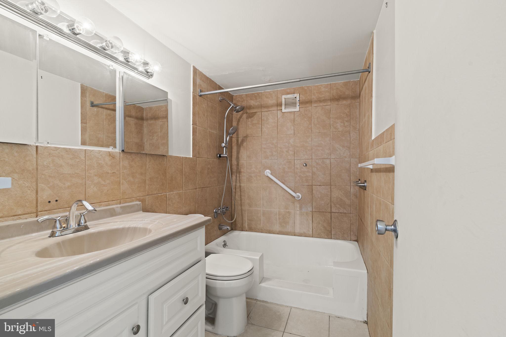 WYNNEFIELD HEIGHTS - Residential