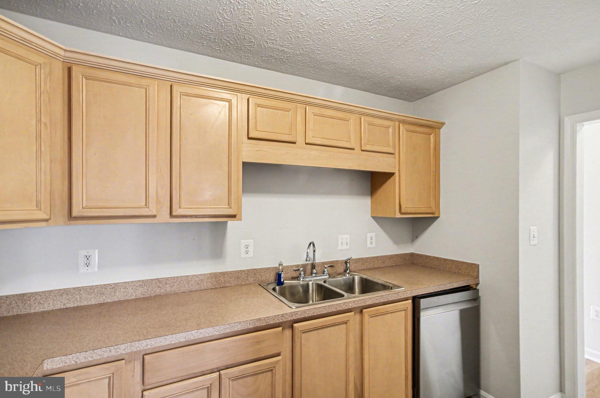 FOUNDERS LANDING - Residential