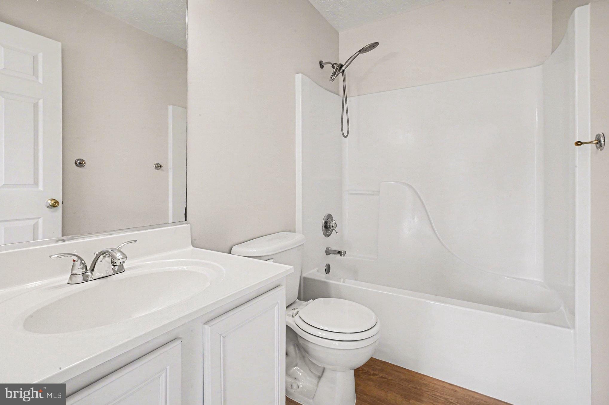 FOUNDERS LANDING - Residential