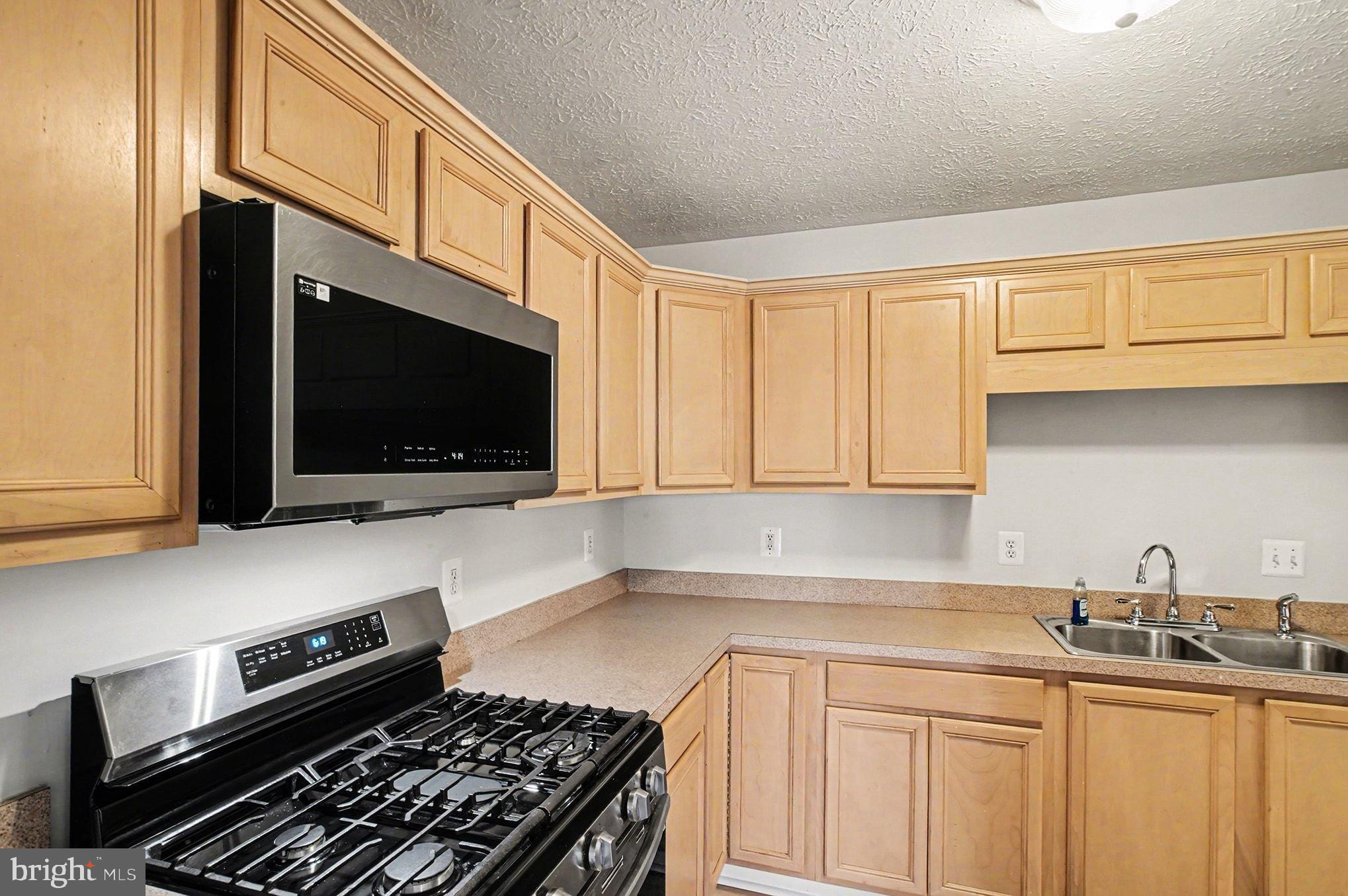 FOUNDERS LANDING - Residential