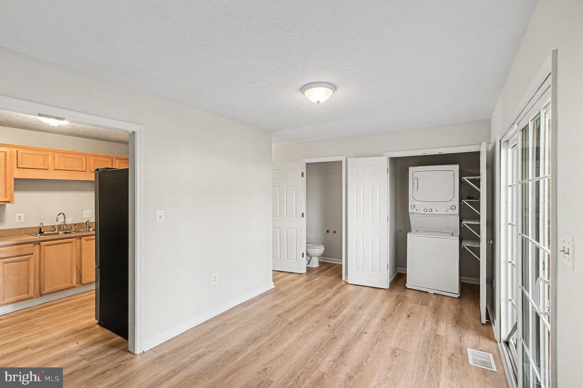 FOUNDERS LANDING - Residential