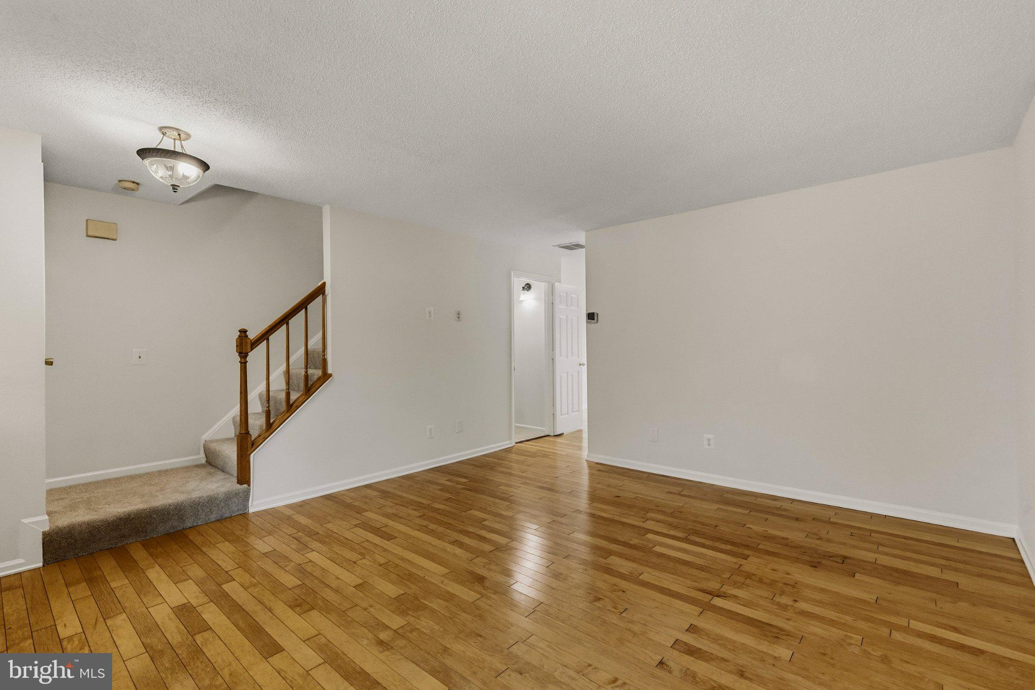 8071 TOPPER COURT