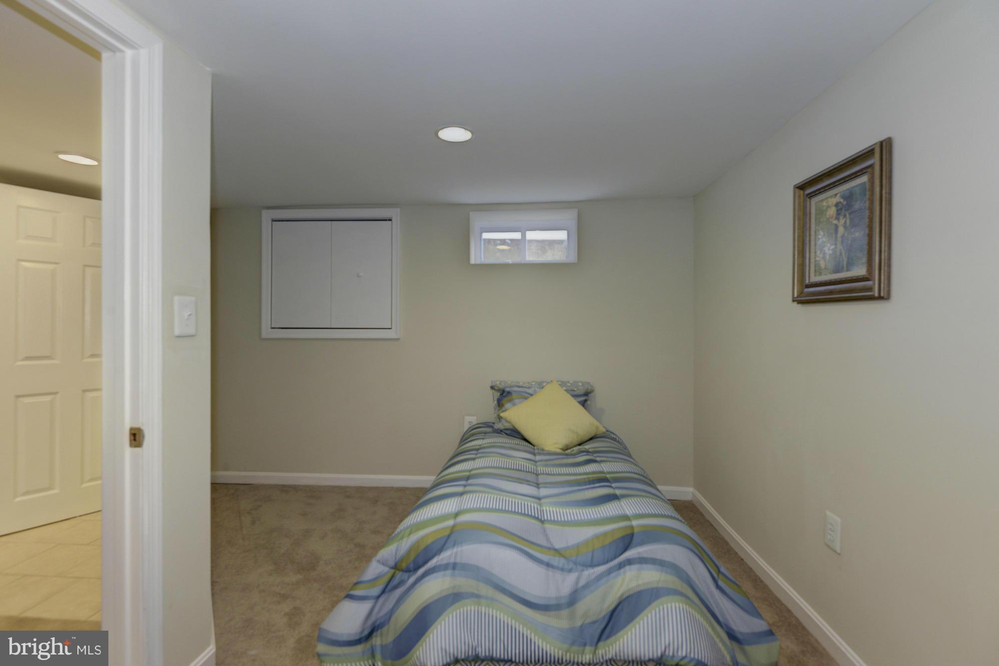 NORTHWOOD - Residential