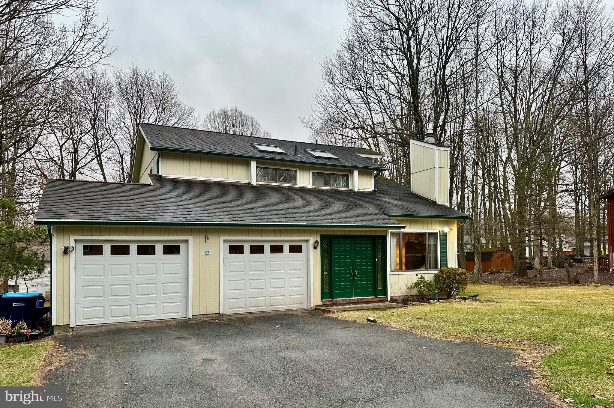 SUMMIT POINTE - Residential