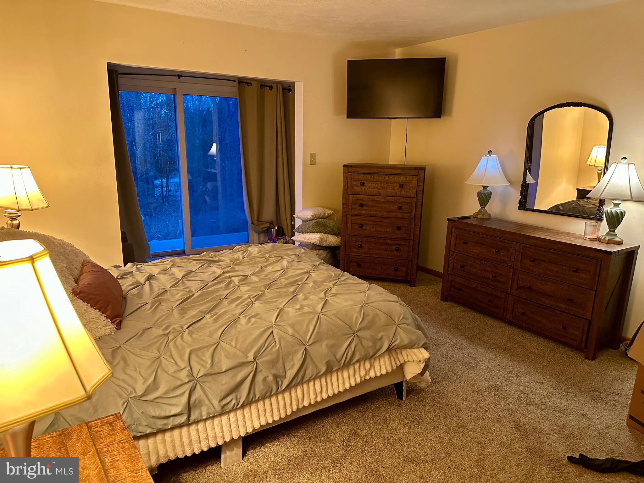 SUMMIT POINTE - Residential