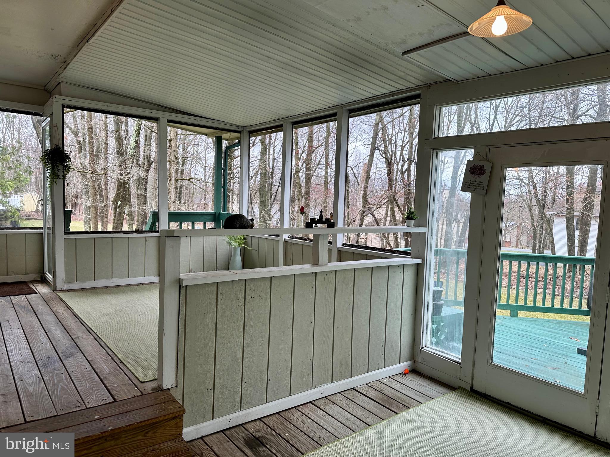 SUMMIT POINTE - Residential