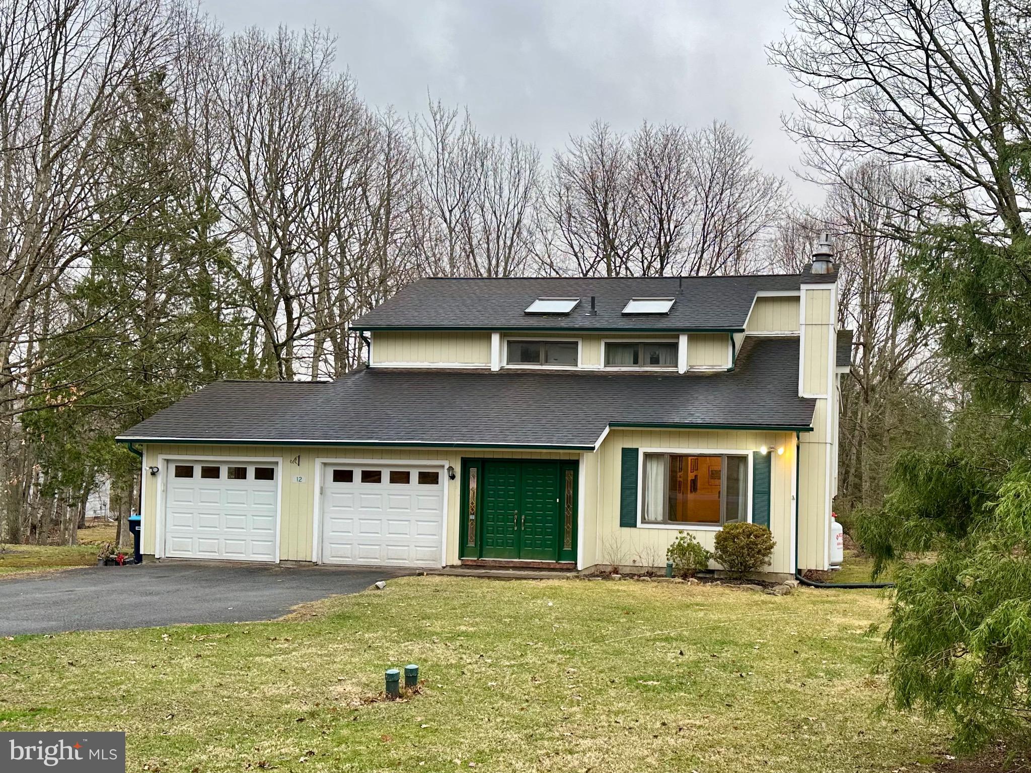 SUMMIT POINTE - Residential