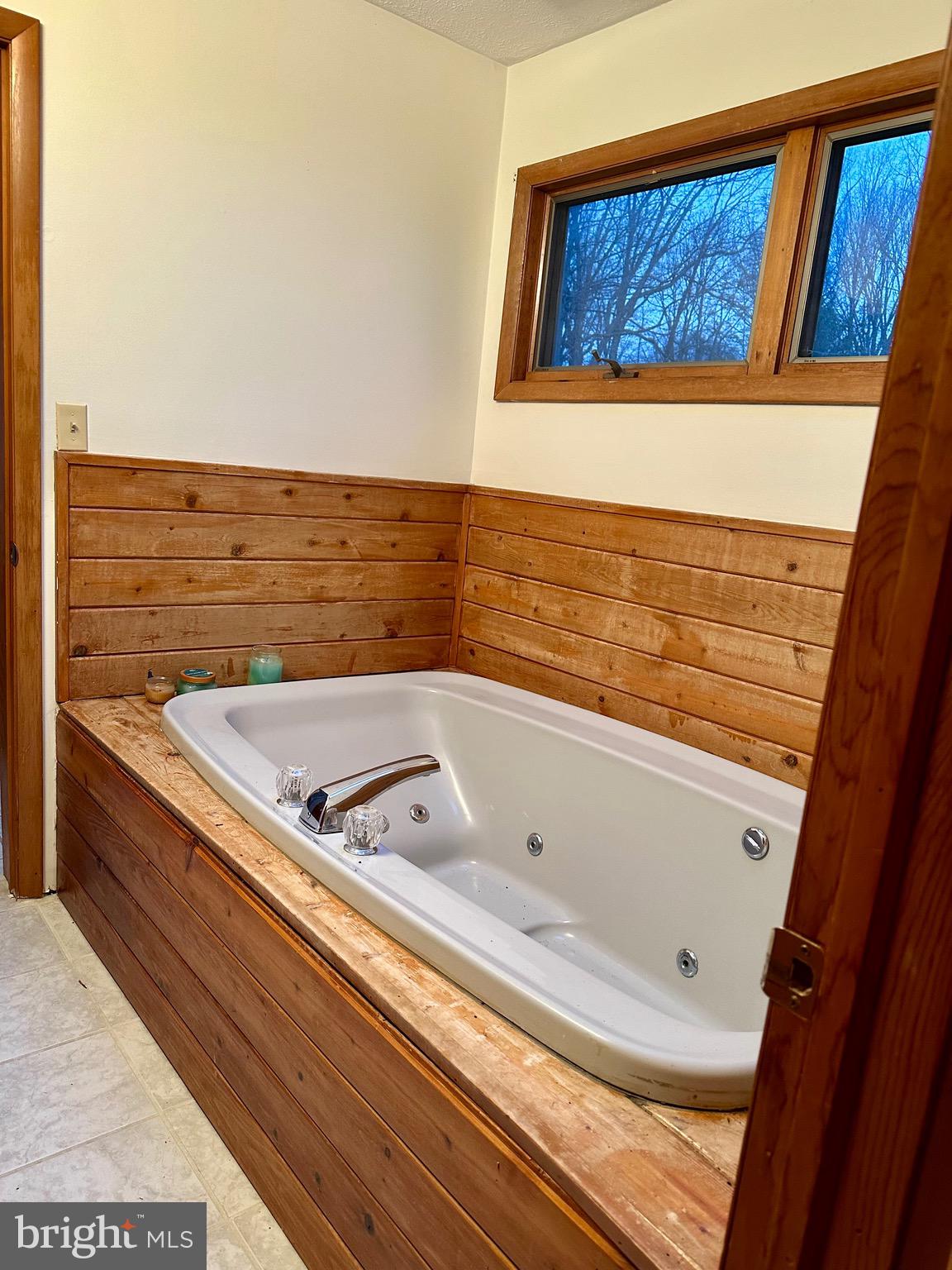 SUMMIT POINTE - Residential