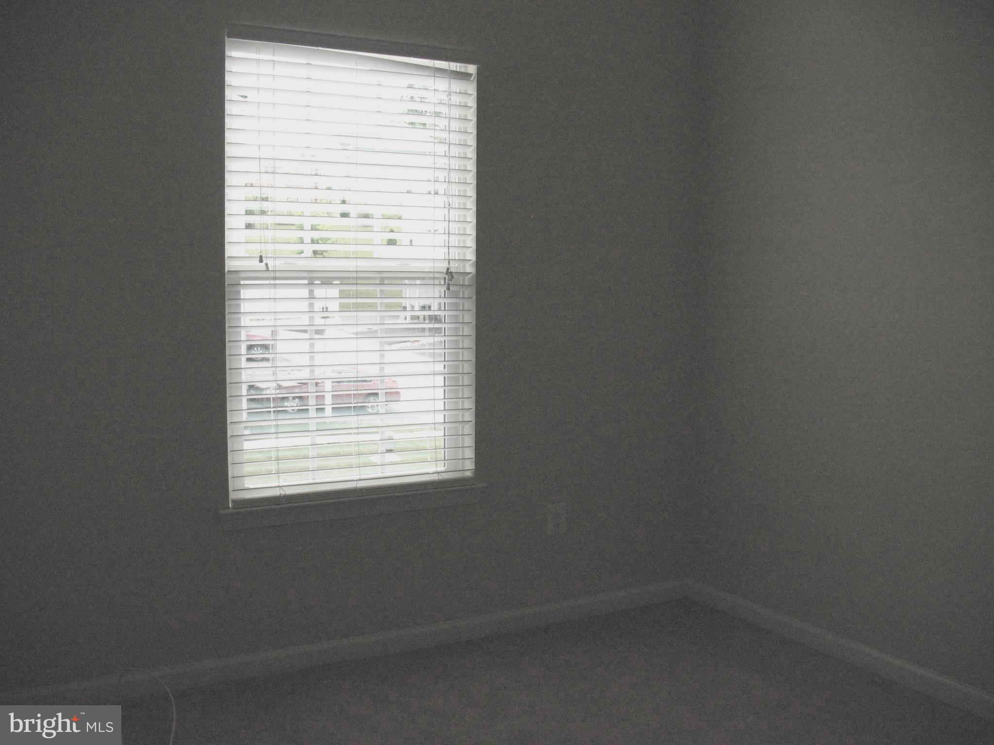 DORCHESTER WOODS - Residential Lease