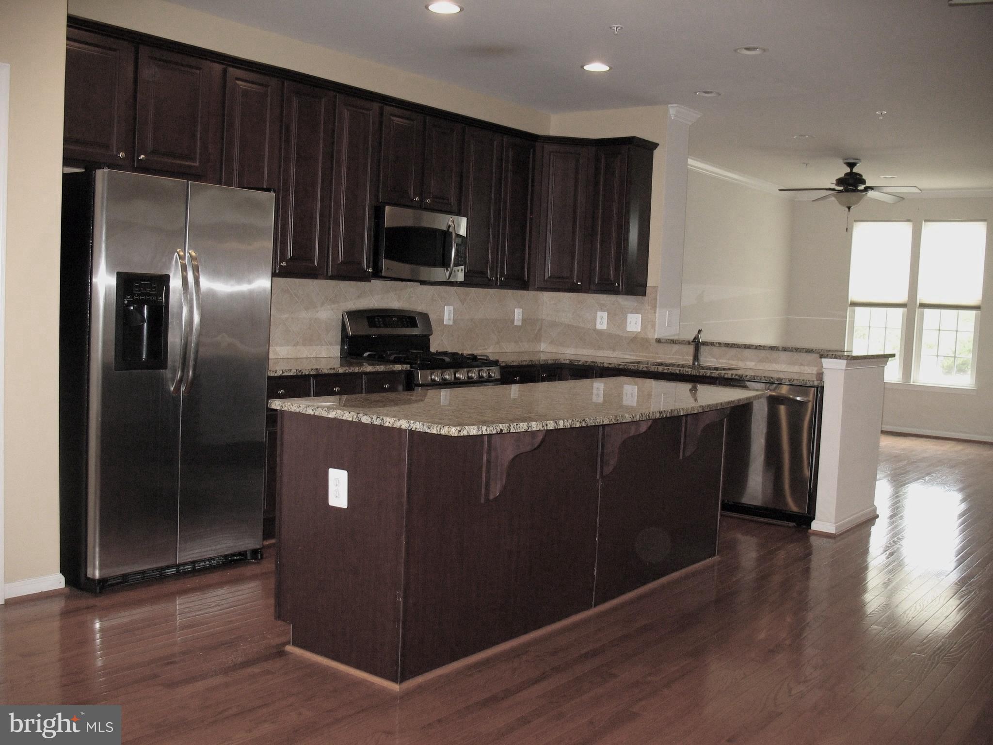 DORCHESTER WOODS - Residential Lease