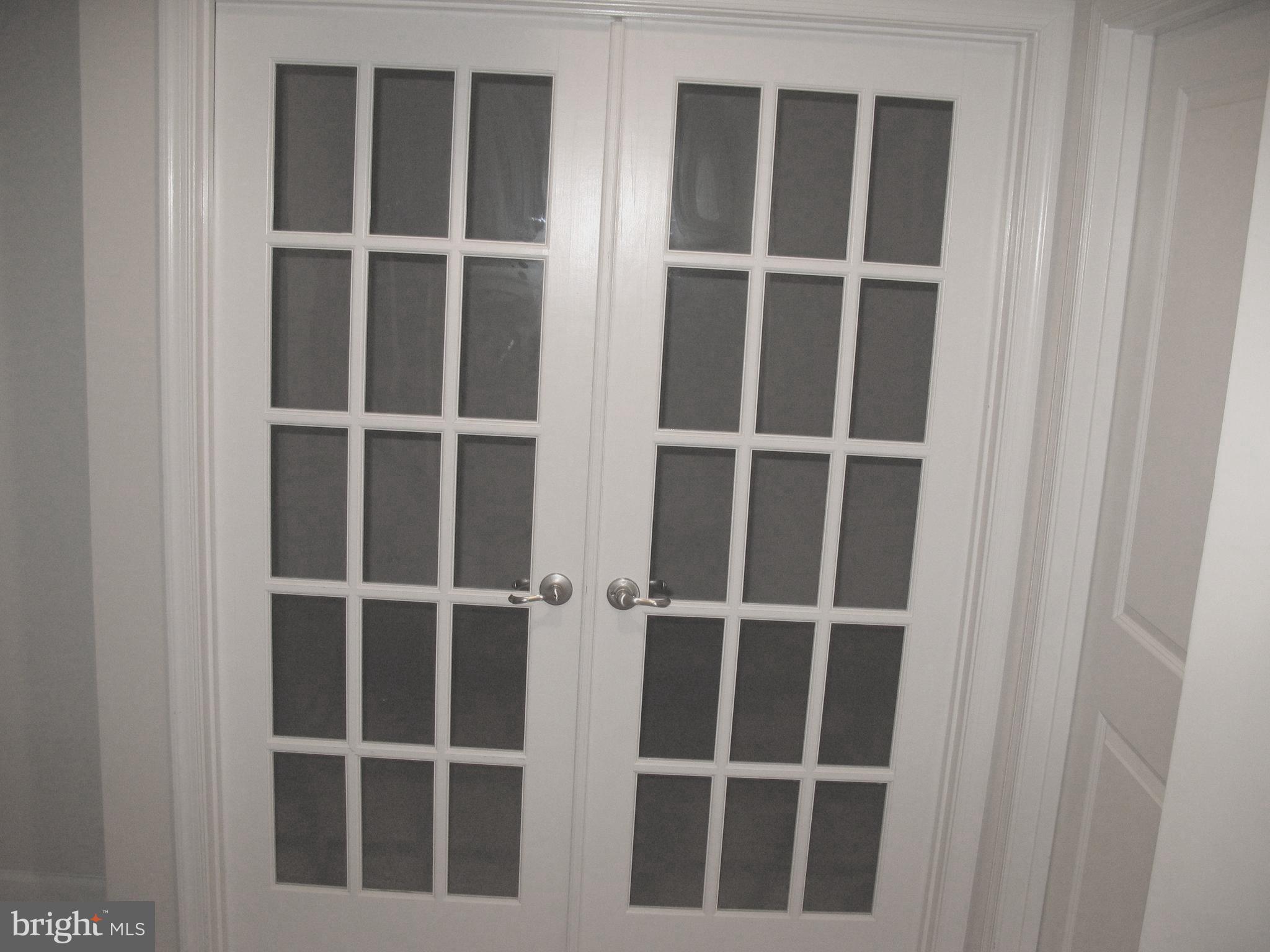 DORCHESTER WOODS - Residential Lease