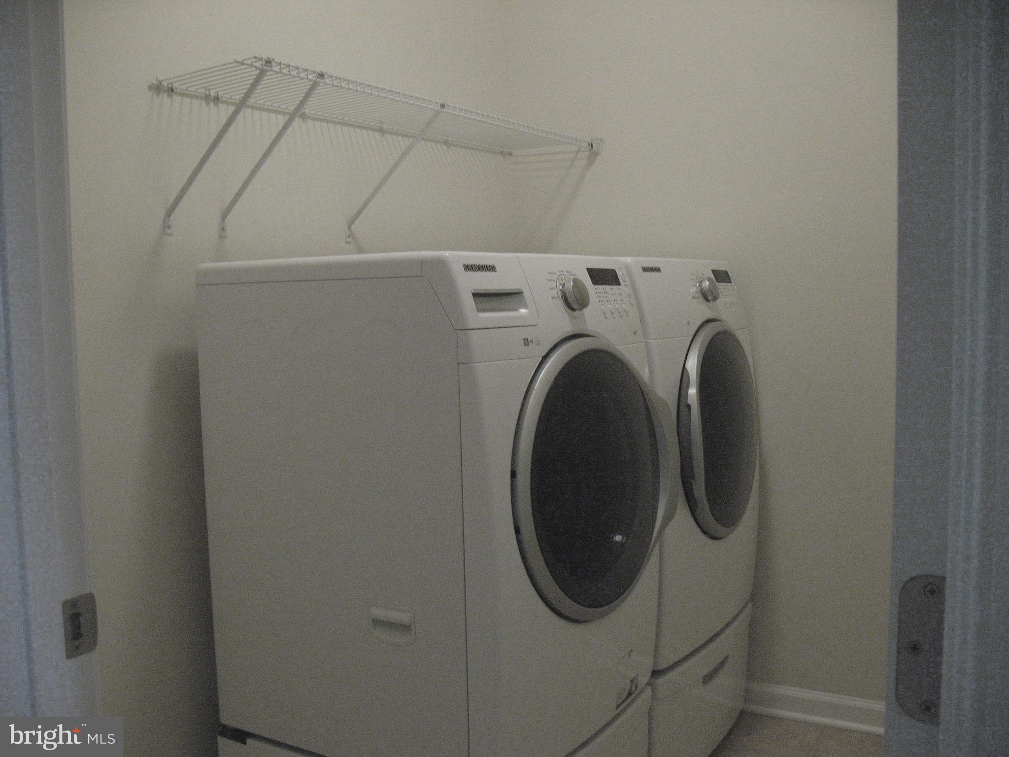 DORCHESTER WOODS - Residential Lease