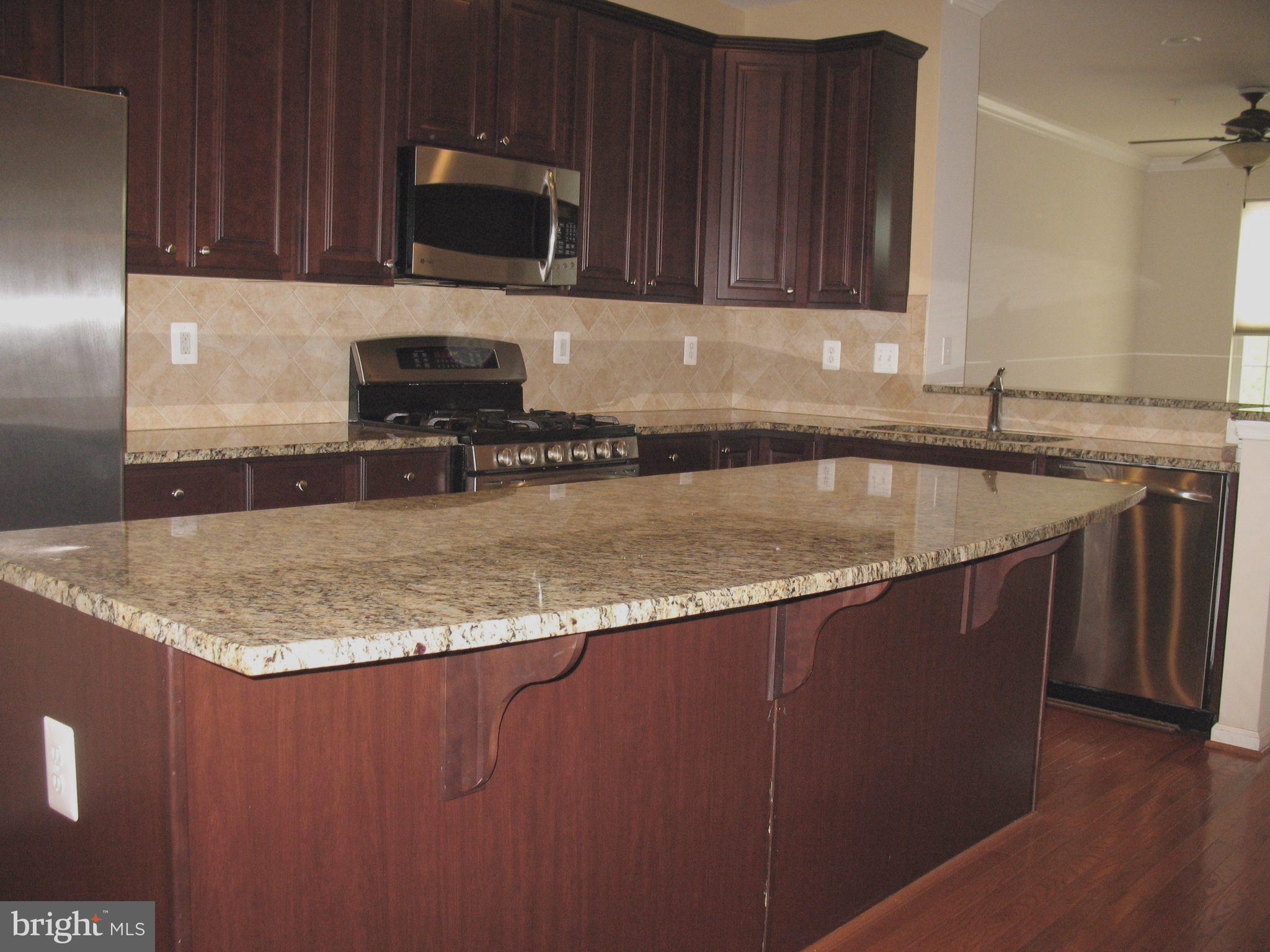 DORCHESTER WOODS - Residential Lease