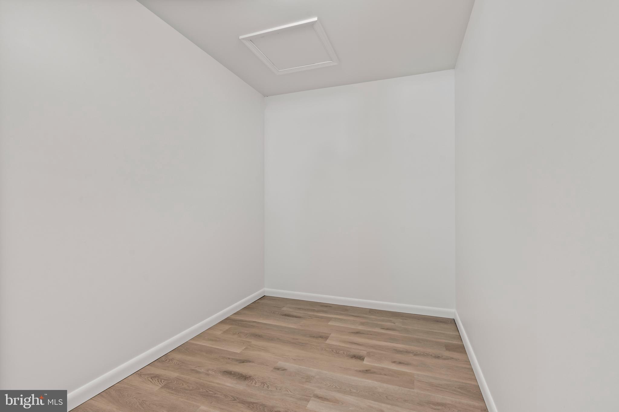 RISING SUN - Residential