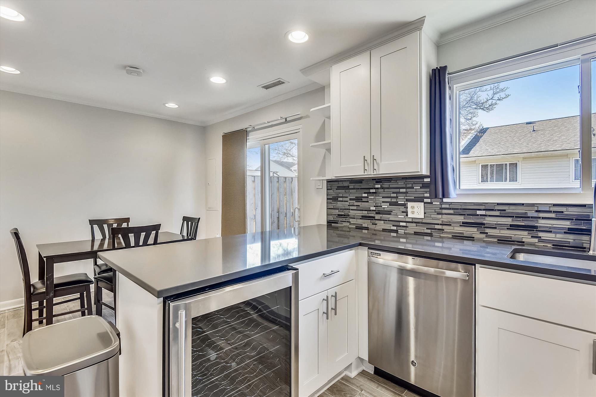 REFLECTION LAKE - Residential