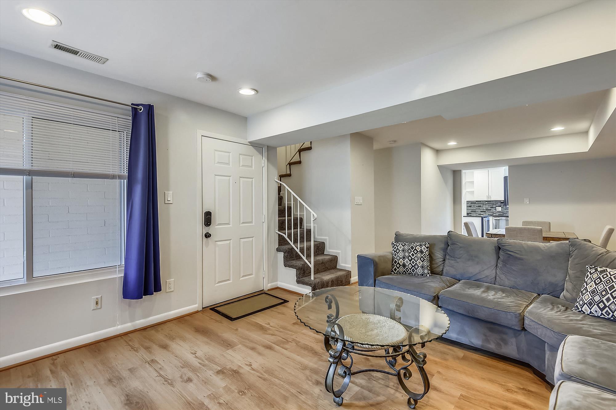 REFLECTION LAKE - Residential