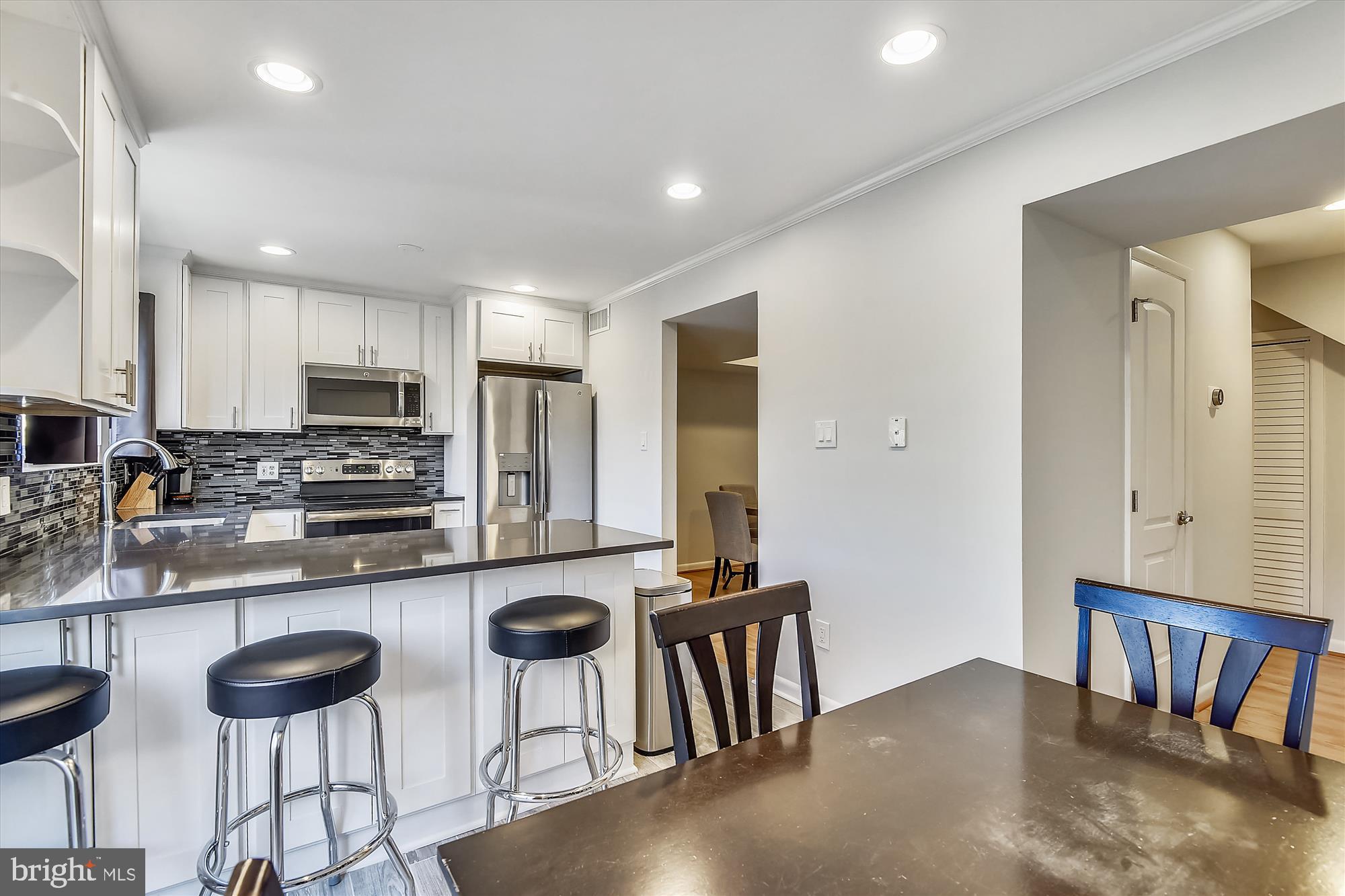 REFLECTION LAKE - Residential