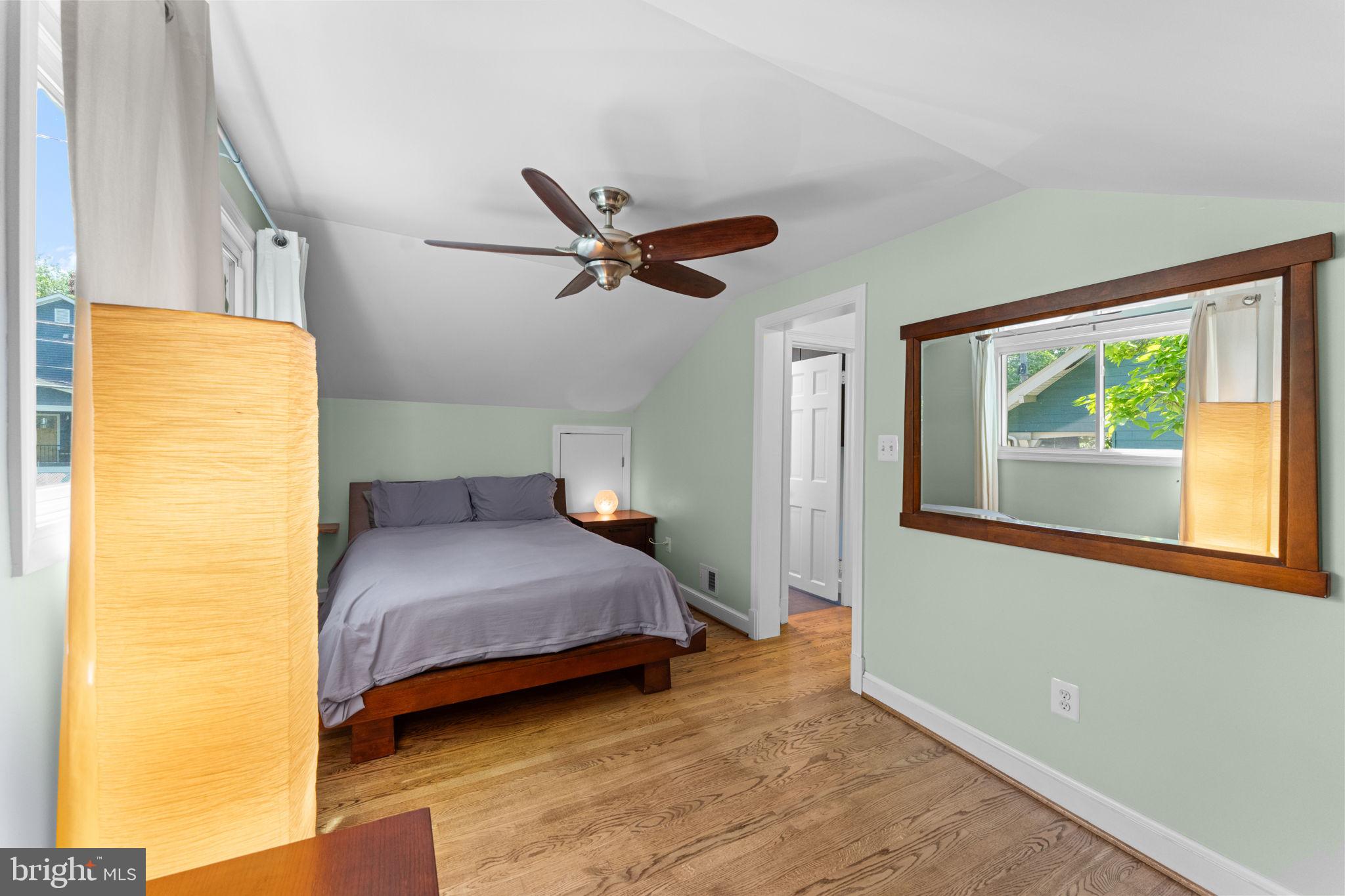 MT RAINIER - Residential