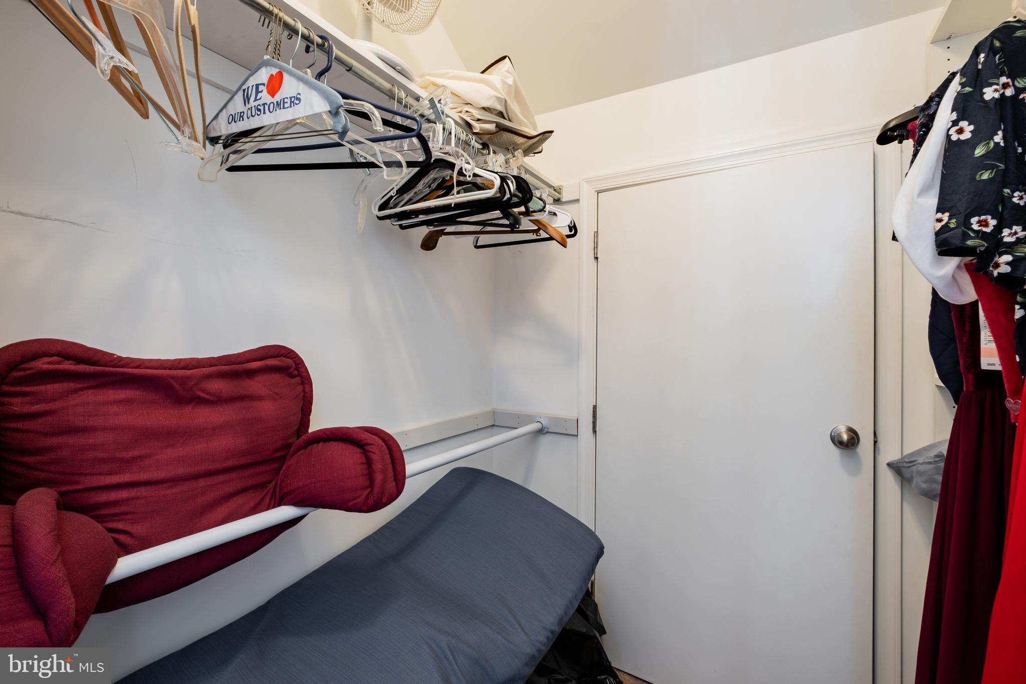 ROXBOROUGH - Residential