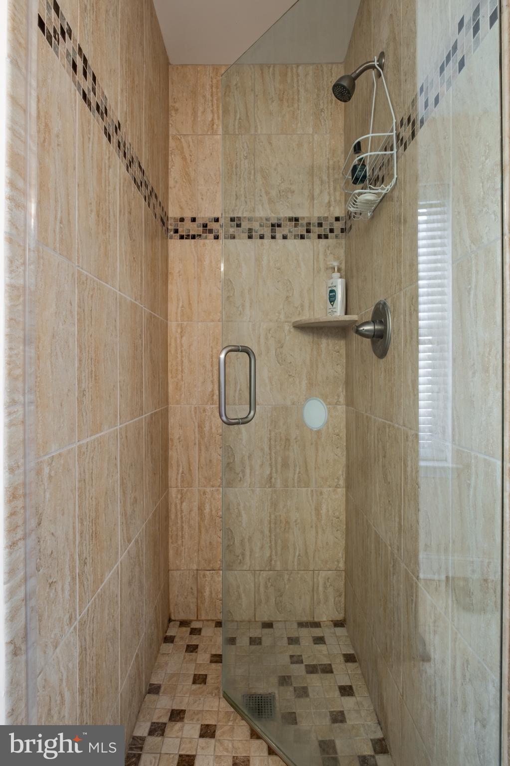 ROXBOROUGH - Residential