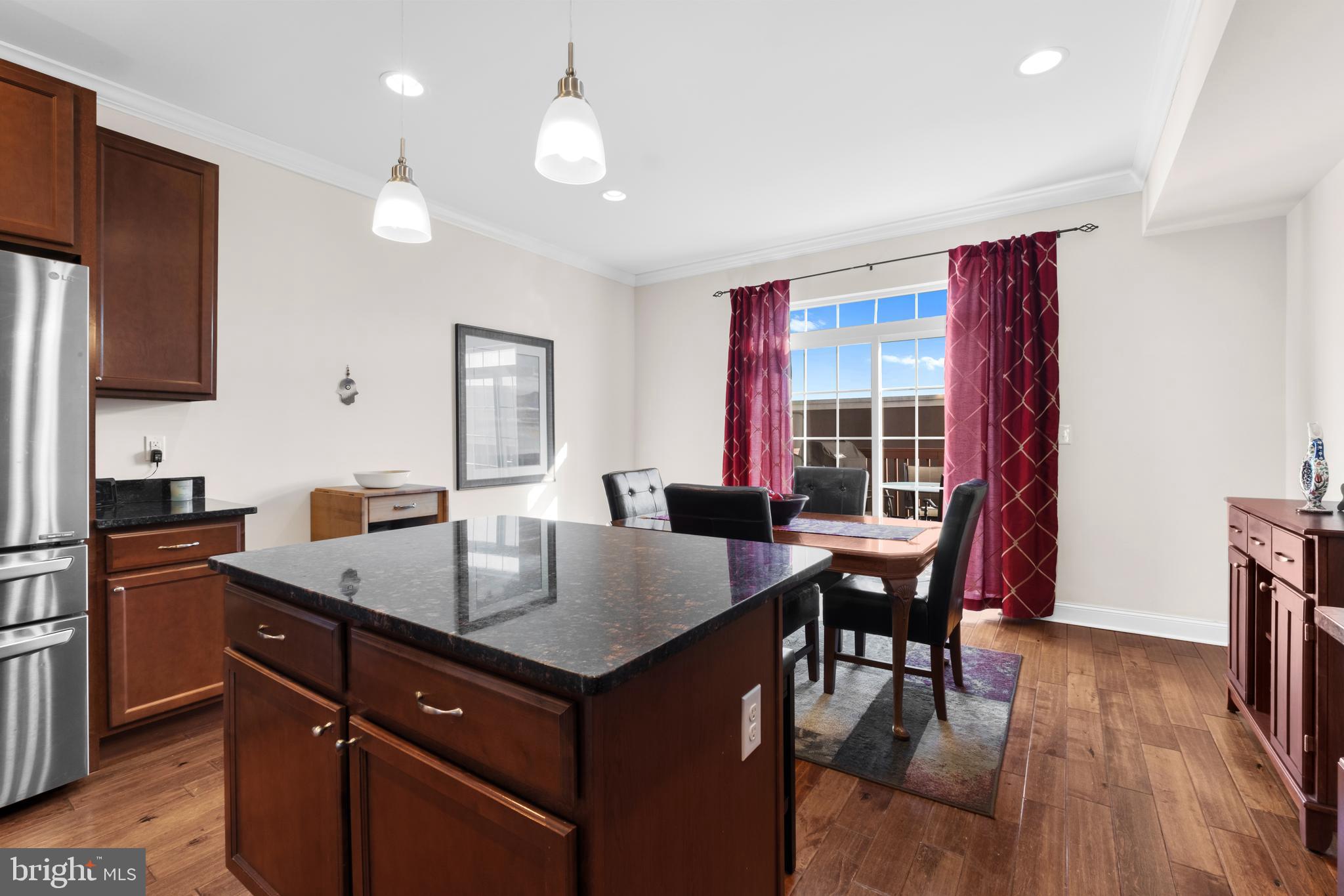 ROXBOROUGH - Residential