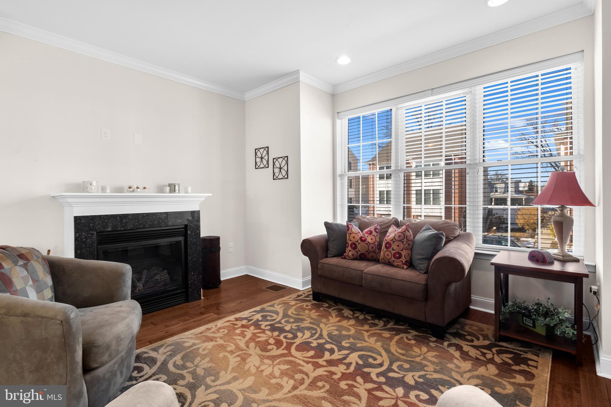 ROXBOROUGH - Residential