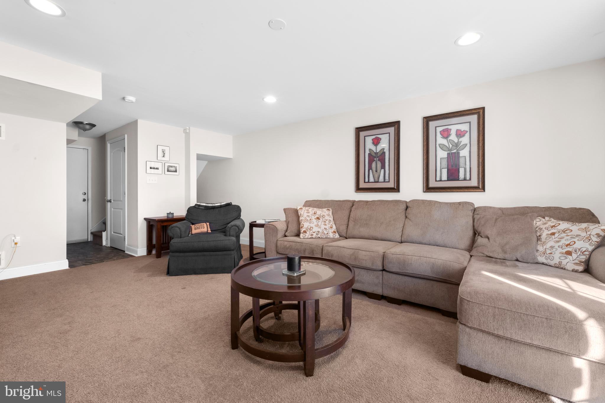 ROXBOROUGH - Residential