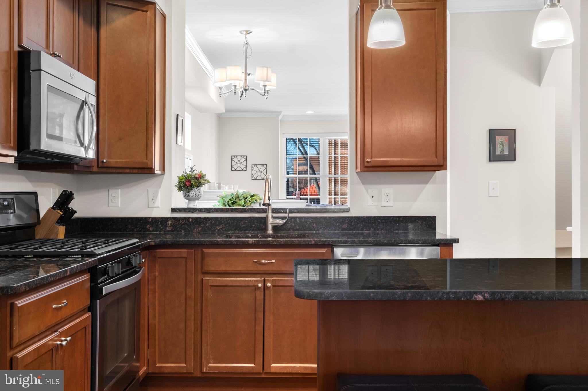 ROXBOROUGH - Residential