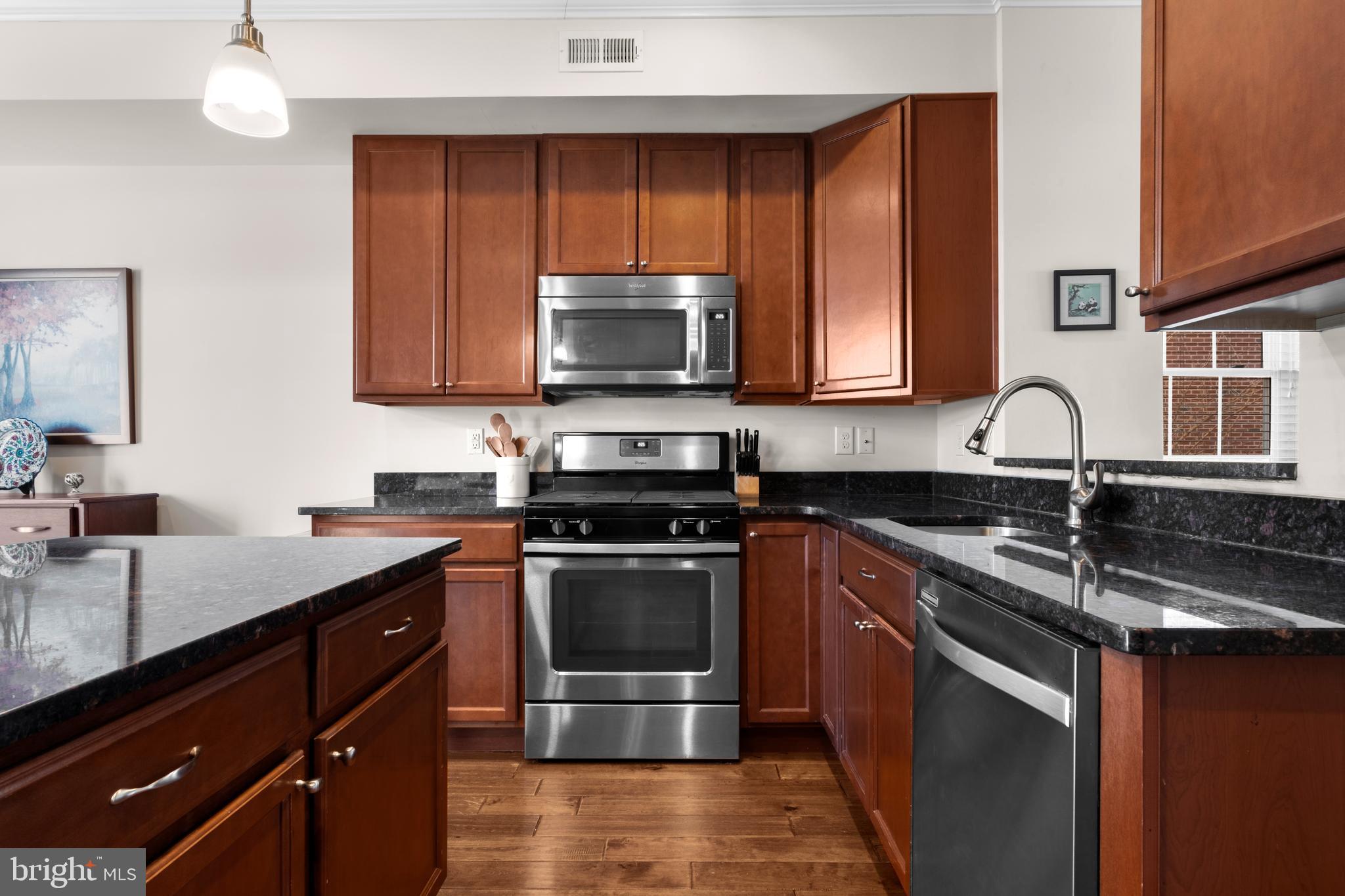 ROXBOROUGH - Residential