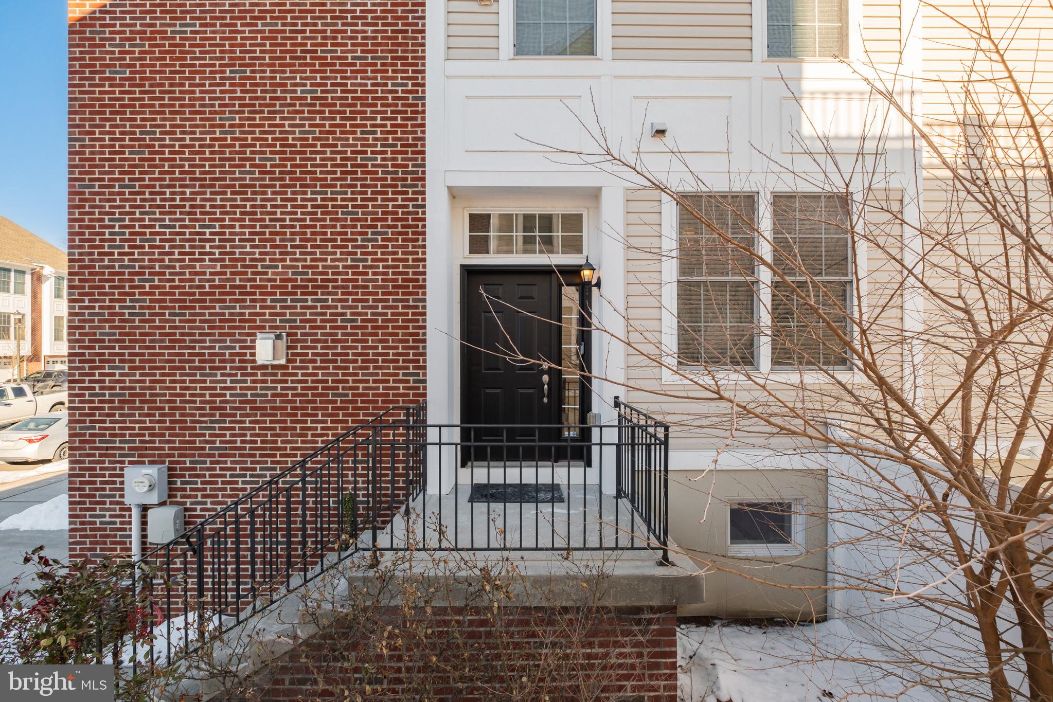 ROXBOROUGH - Residential