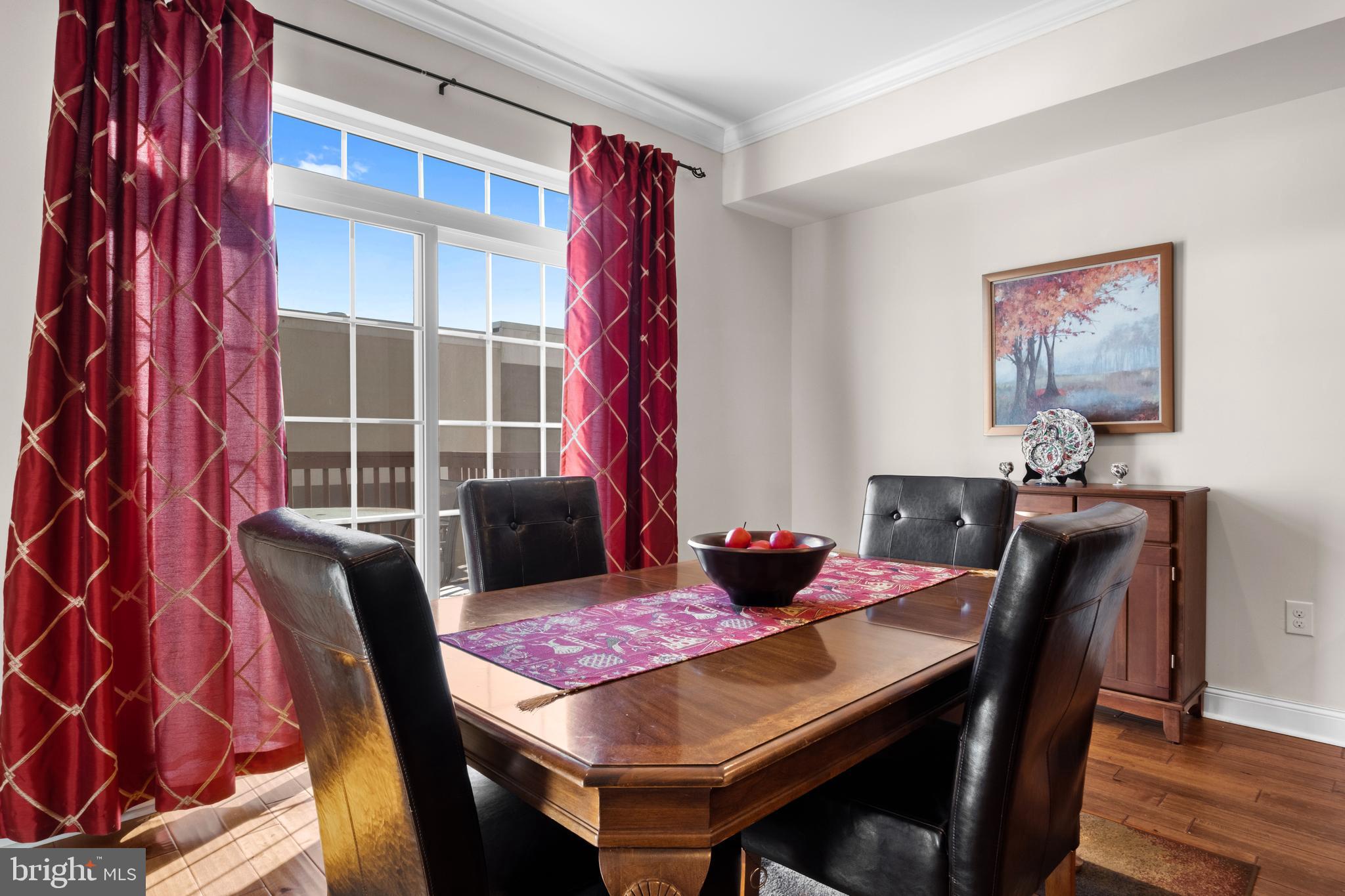 ROXBOROUGH - Residential