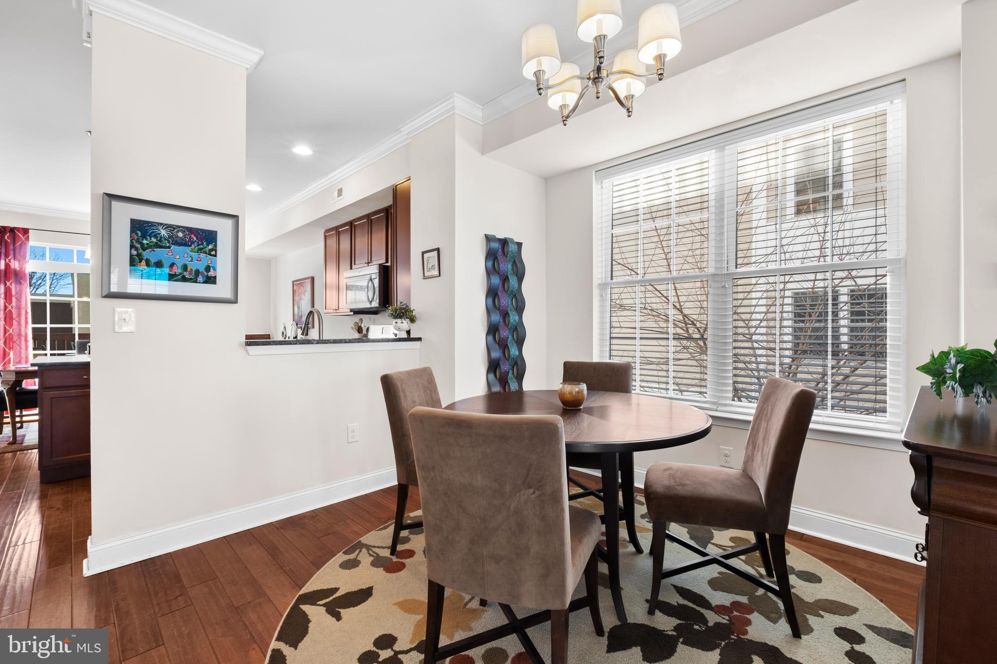 ROXBOROUGH - Residential