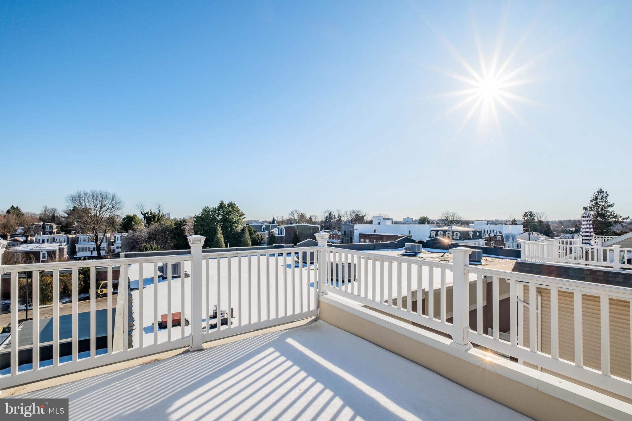 ROXBOROUGH - Residential