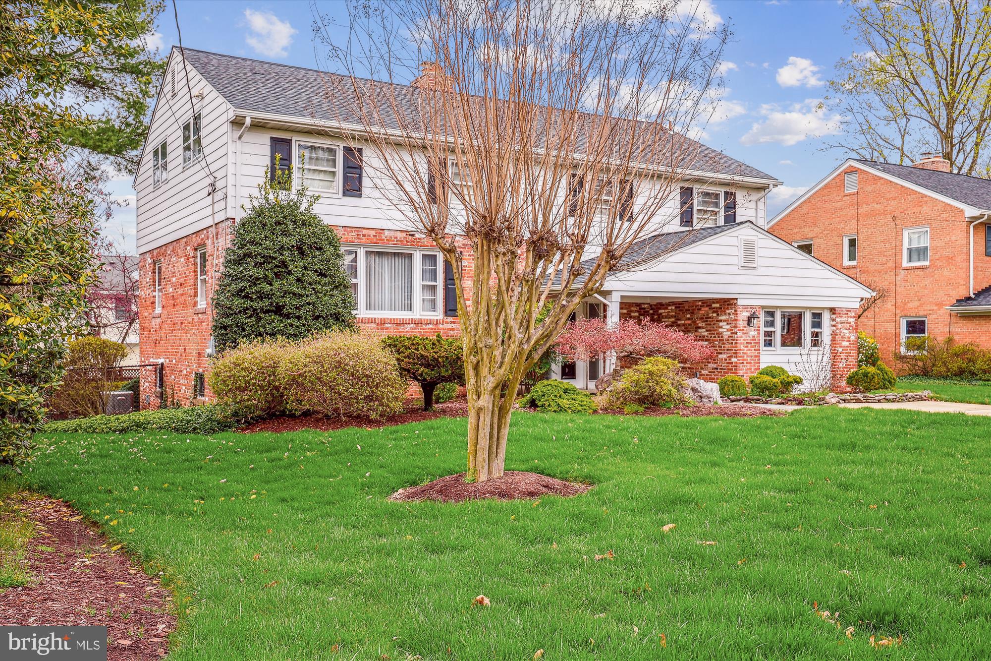 WOODHAVEN - Residential