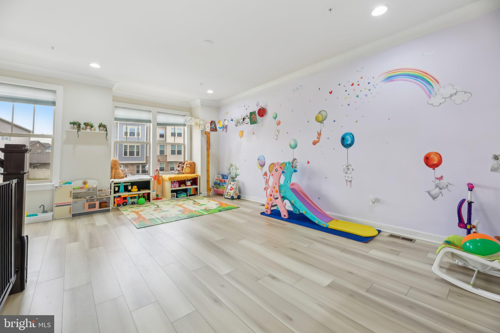 STONE BARN VILLAGE - Residential Lease