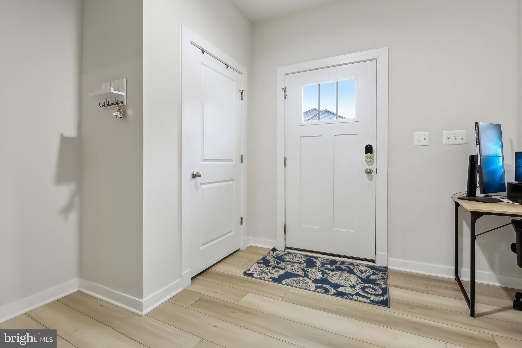 STONE BARN VILLAGE - Residential Lease