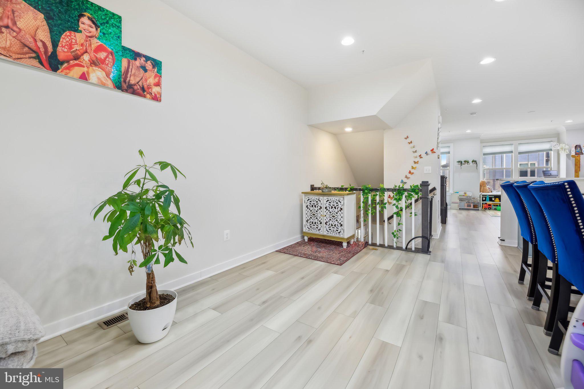 STONE BARN VILLAGE - Residential Lease