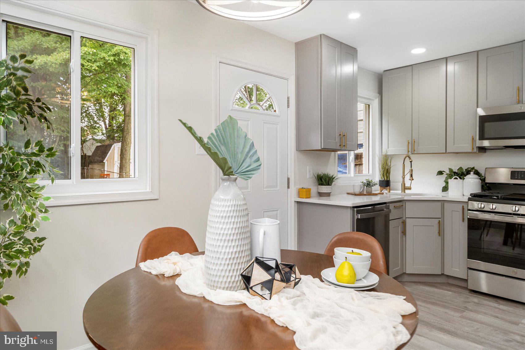 NORTH ENGLEWOOD - Residential